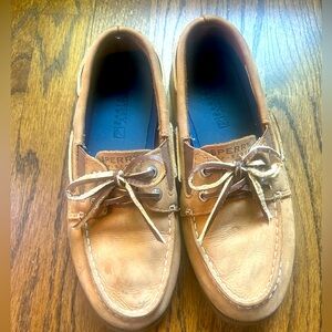 Boys Sperry boat shoes size 4